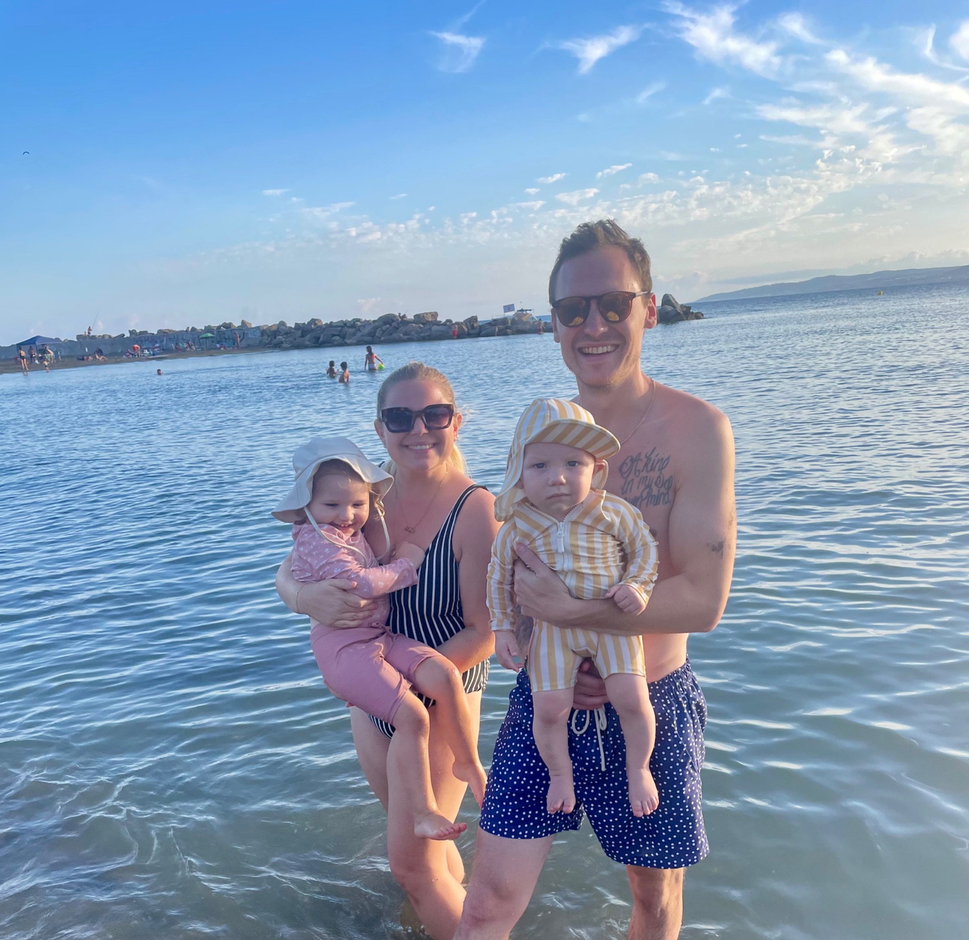 Första utlandsresan som familj på 4 ☀️💗